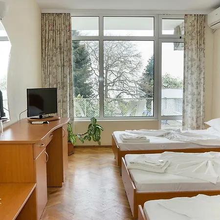 B&bs In The Nature - Vacation Of B.a.s. Нощувка със закуска (B & B)