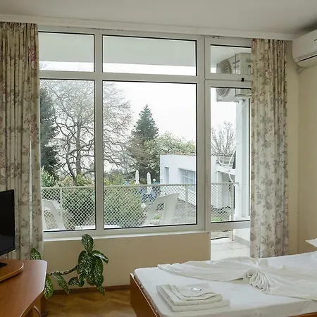 B&bs In The Nature - Vacation Of B.a.s. Нощувка със закуска (B & B) *